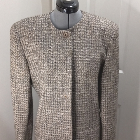 Liz Claiborne Herringbone Blazer Size 10 , 60% Wool - Picture 1 of 8